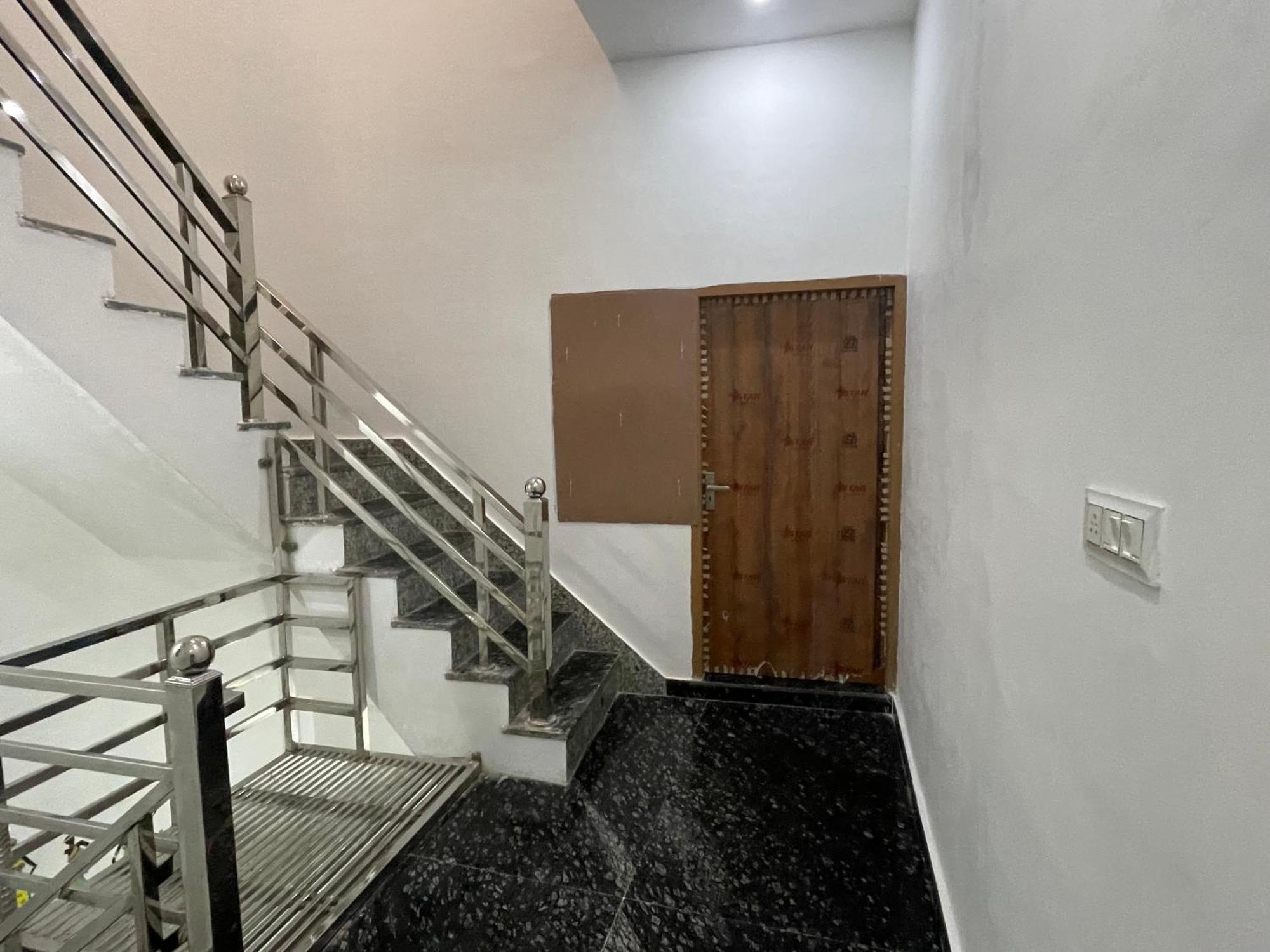 מטורה Rukmani Villas Group Of Rukmani Home Stay מראה חיצוני תמונה